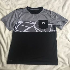 Nike tee